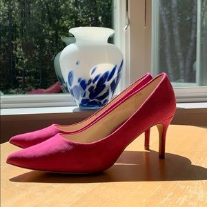 LULUS once worn pumps HOT PINK